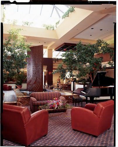 Hyatt Regency Deerfield Hotel Interior photo